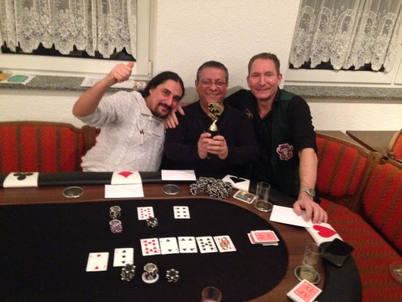 die drei Sieger des Pokerturniers